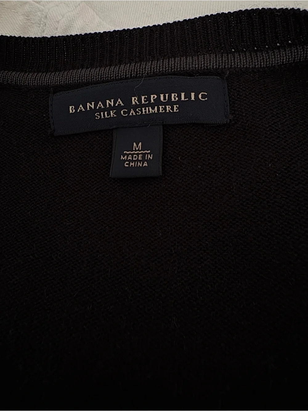 Banana Republic silk and cashmere v-neck sweater. Size medium.